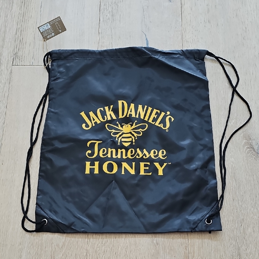 NWOT Jack Daniels Black and Gold Drawstring Backpack